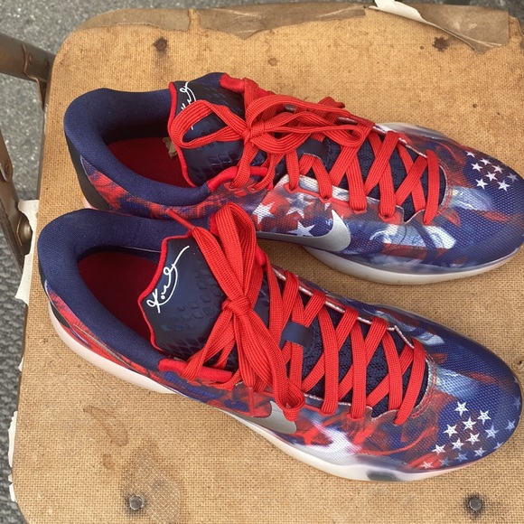 The Kobe 10 USA - Picture 2 of 6